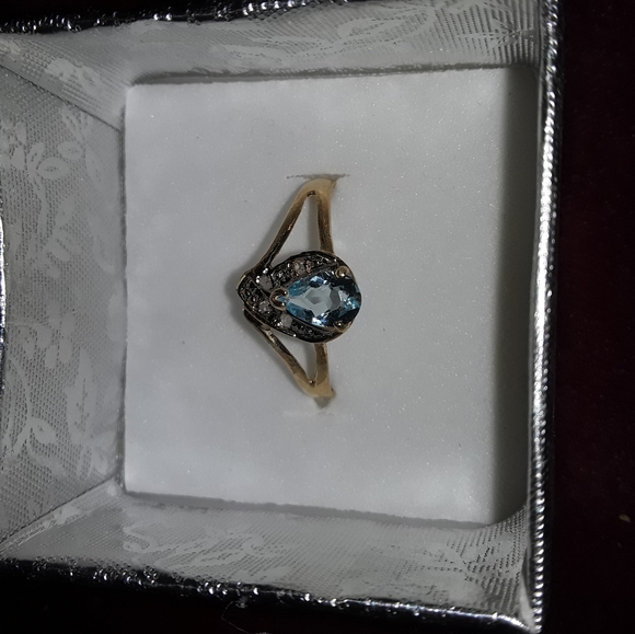 10kt solid gold ring - Picture 3 of 3